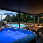 Mediterranes Nur 100 Meter Zum Mit Salzwasserpool Und Jacuzzi *